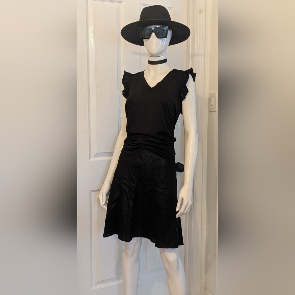 J Crew Black Ruffle Sleeve Women's Top Medium Mom Lifestyle Basic Staple